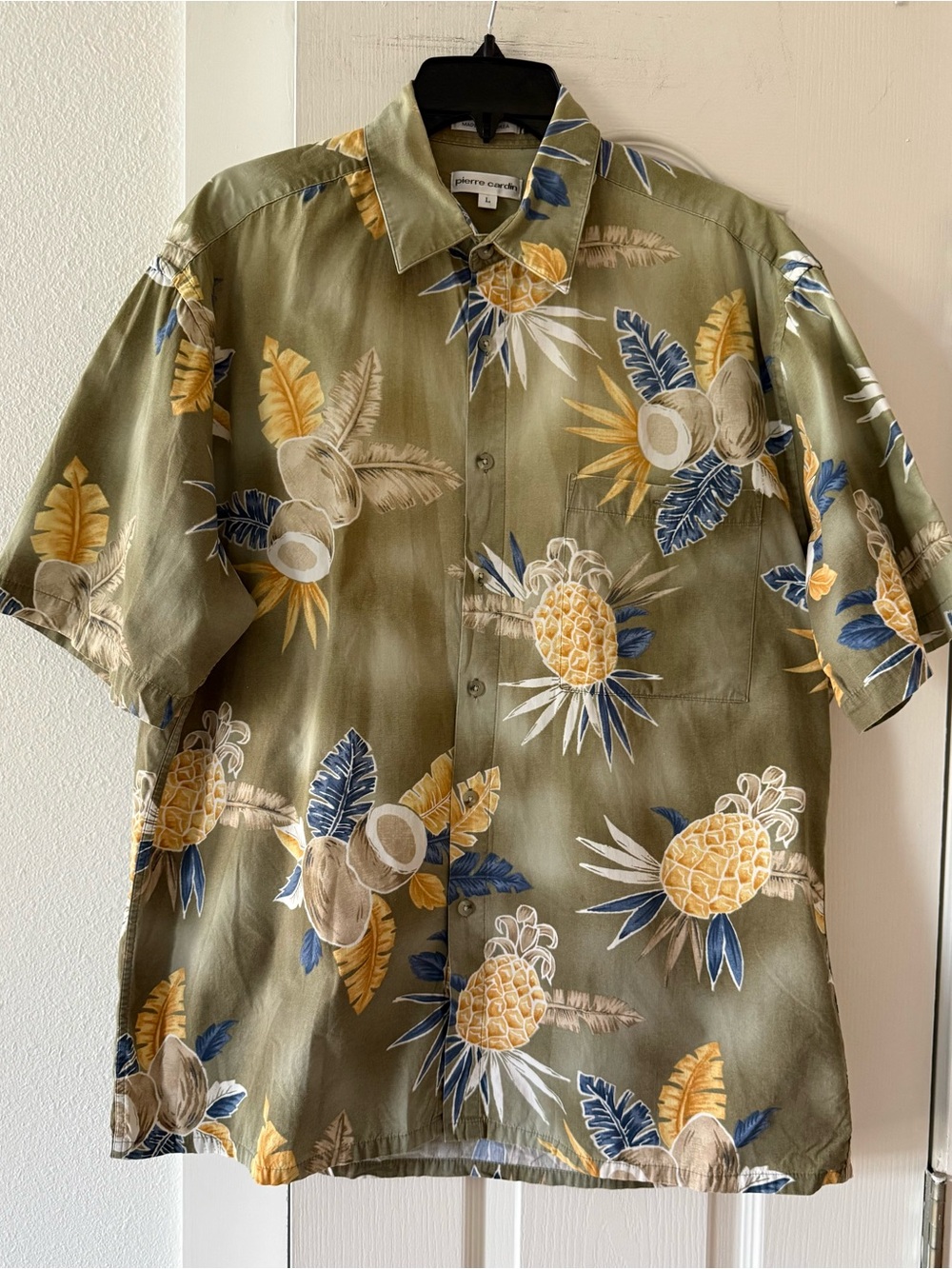 Pierre Cardin Men’s Hawaiian Tropical Button-Up Shirt Large 100%Cotton Pineapple